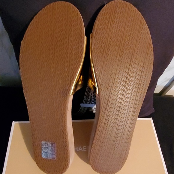 AUTHENTIC MICHAEL KORS SANDAL💥💥 - Picture 2 of 5